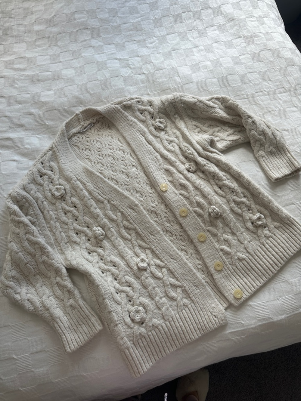 Mango Cream Cable-Knit Floral Appliqué Button Cardigan